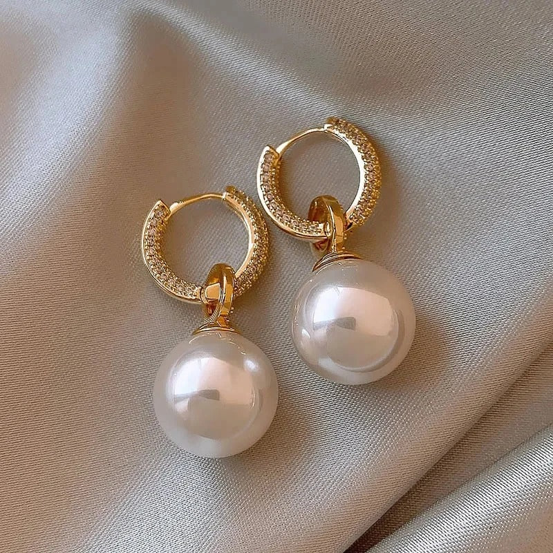 Pendientes Elegantes de Perlas
